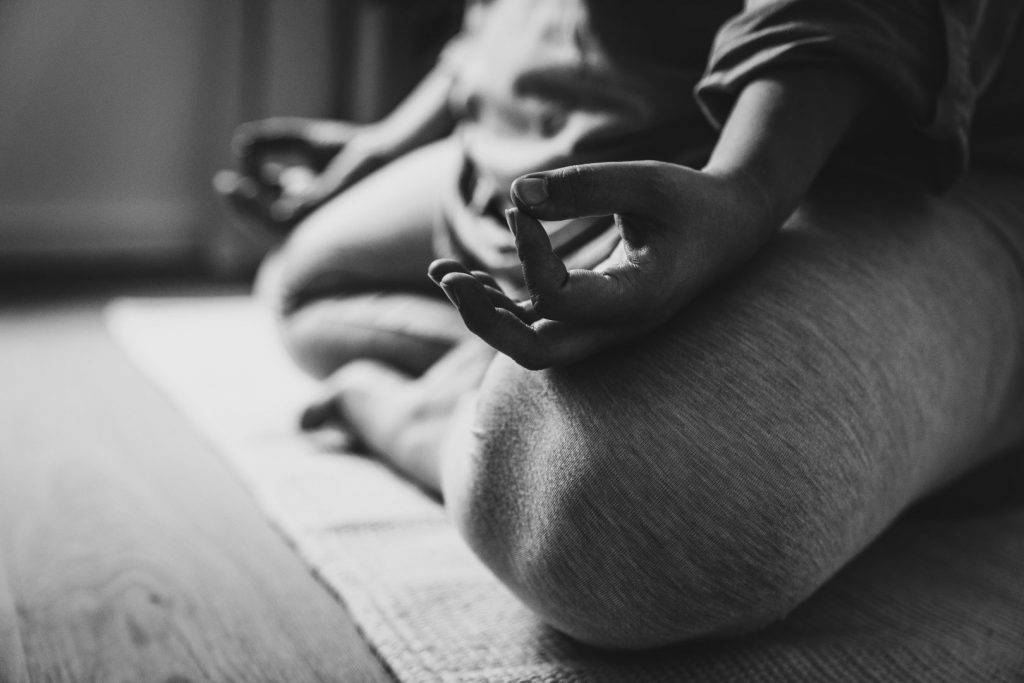 Handhaltung bei Meditation