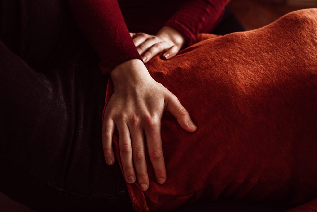 Physiotherapeutische Behandlung am Bauch